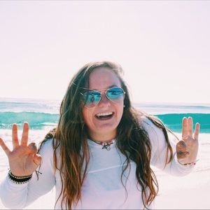 Meet your Posher, Miya